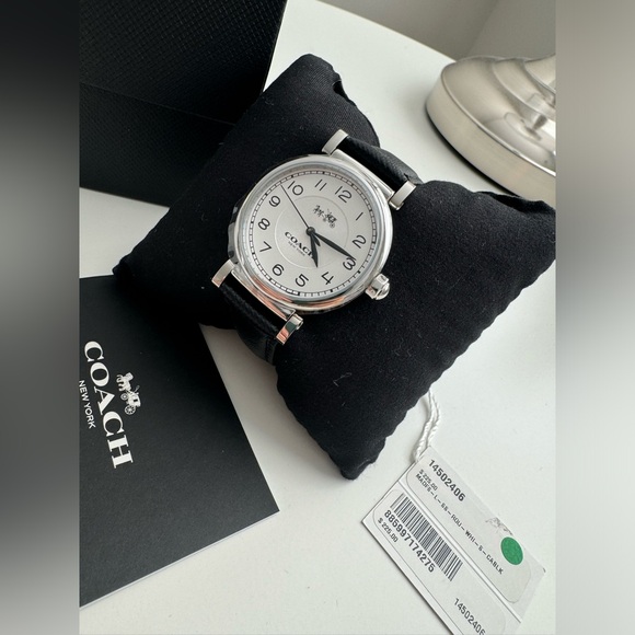 NWT Coach Women's Round Watch Silver Tone & Black Leather MADISON 14502406 - Picture 1 of 3